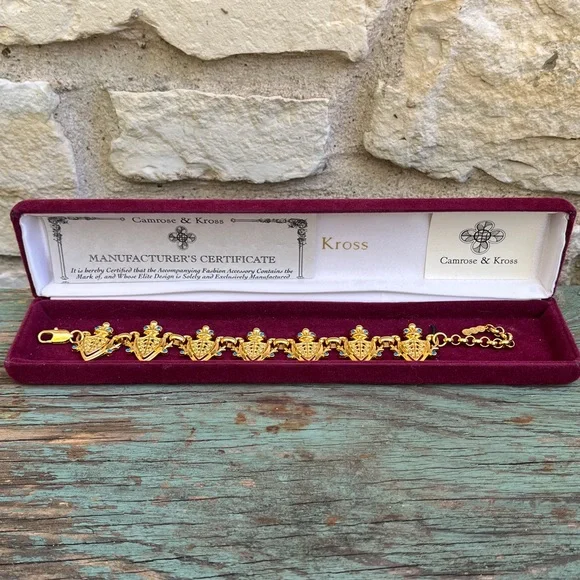 Camrose & Kross 18k gold-plated French Herald bracelet. - Picture 7 of 9